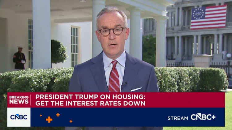 Trump pressionou Boeing, Lockheed e Honeywell na produção de armas