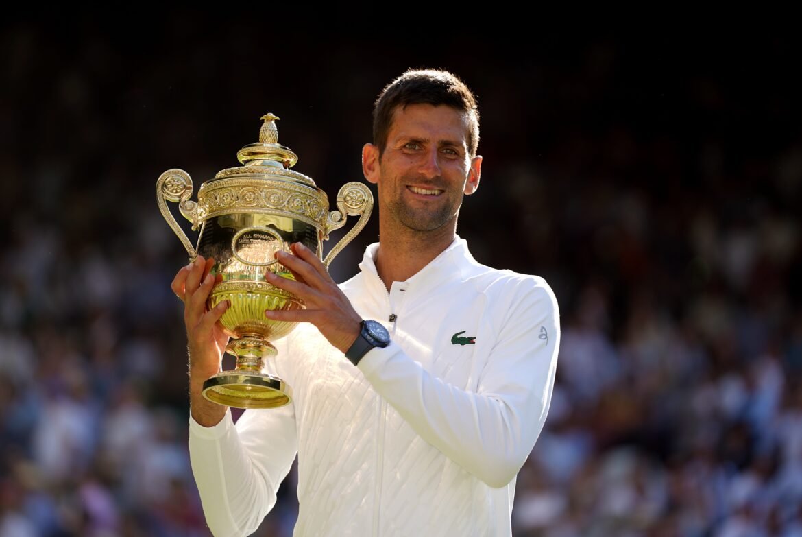 Wimbledon AO VIVO: Últimas notícias e jogos enquanto Emma Raducanu toma uma decisão sobre lesão no último minuto e jogadores famosos protestam