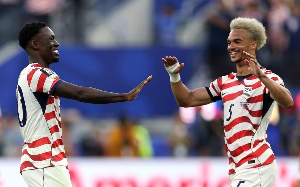 Quais seleções se classificaram para a fase eliminatória das últimas 32 copas do mundo?