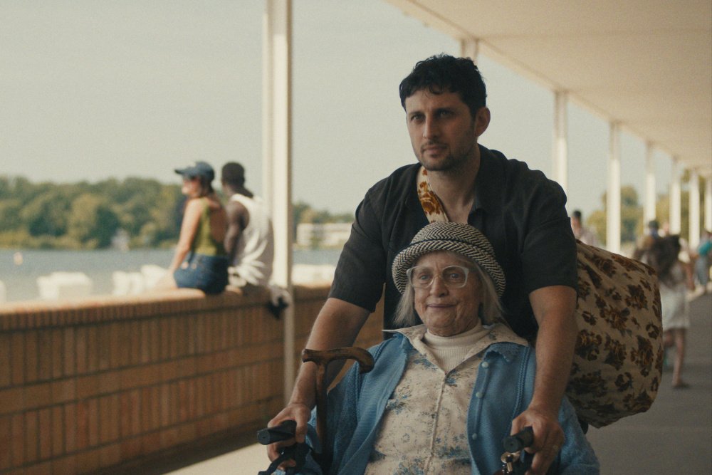 Como a avó do diretor a inspirou a fazer “Agnes & Amir”