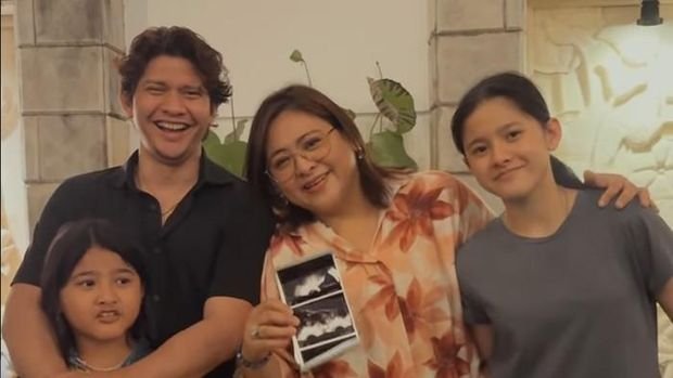O terceiro filho se torna o 14º presente de casamento de Udi e Iko Uis