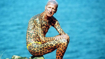 Conheça Tom Leppard: o homem mais tatuado do mundo que viveu sozinho em uma remota cabana escocesa por 20 anos, sem eletricidade ou água corrente | Notícias globais