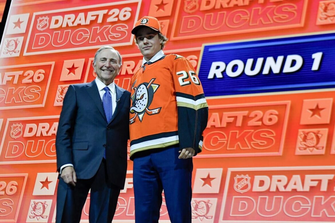 Draft da NHL: Gavin McKenna foi selecionado em primeiro lugar geral pelos Maple Leafs