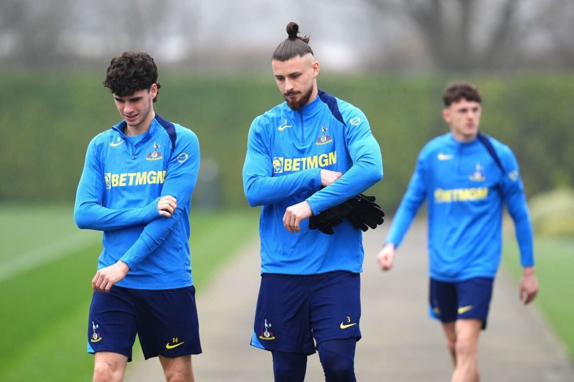 Tottenham concorda com empréstimo de Radu Dragusin com impulso financeiro após reforma de Roberto De Zerbi