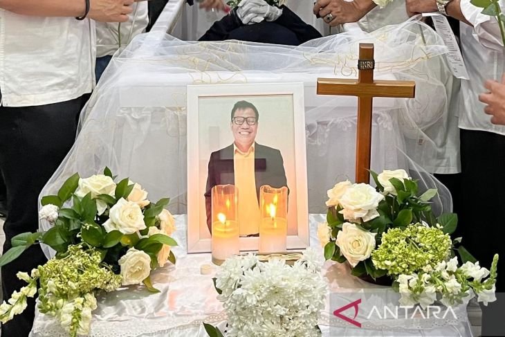 O falecido Tamon Templer é lembrado como um personagem alegre