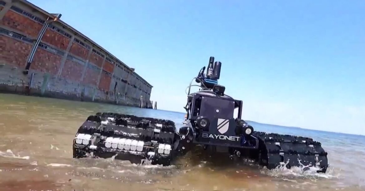 Robôs movidos a IA são uma nova tecnologia que procura minas em barcos oceânicos