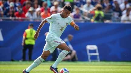 Os Blues buscam a quinta final de Copa do Mundo… Acompanhe-nos na semifinal contra La Roja às 21h. – Informação francesa