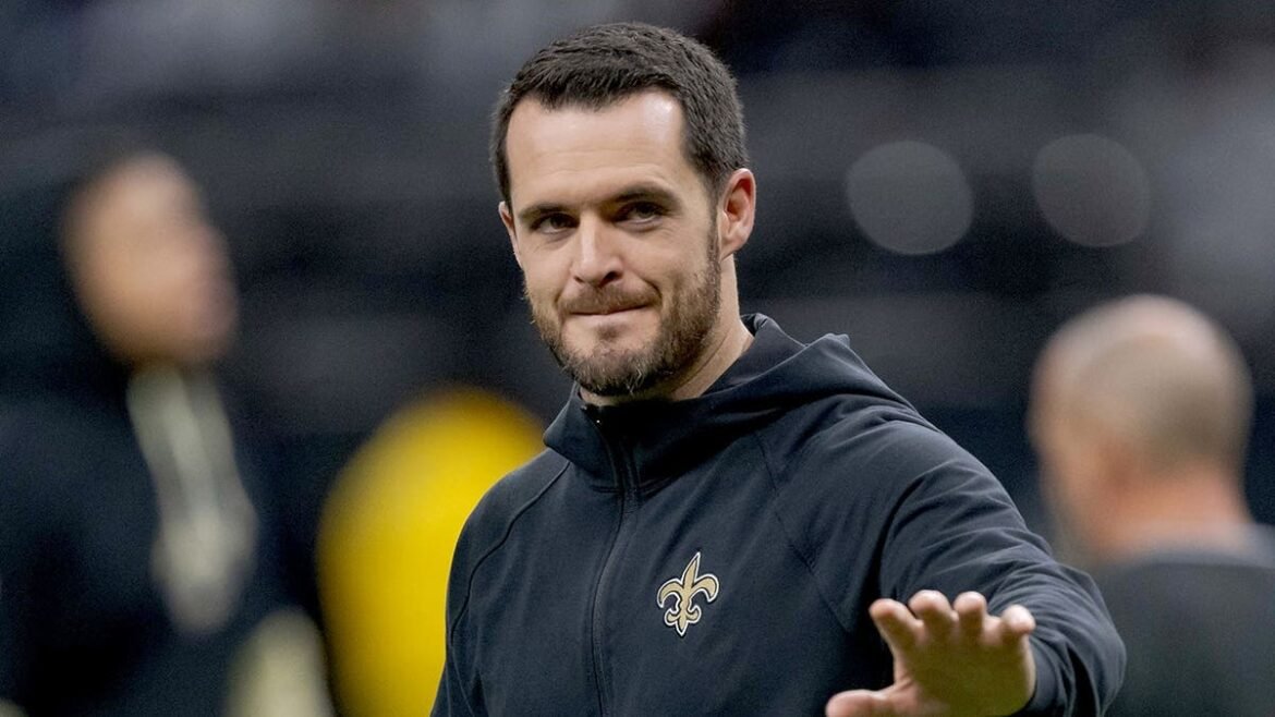NFL News: Derek Carr revela que vários times entraram em contato sobre um retorno