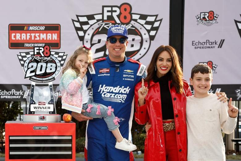 Samantha Busch ficou emocionada quando o antigo sonho de Kyle Busch finalmente se tornou realidade em Bowman Gray
