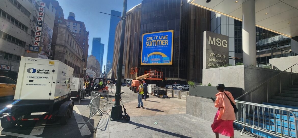 Como era o casamento de Taylor Swift e Travis Kelce fora do MSG