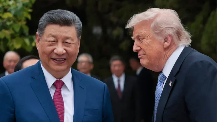 “Ombros caídos, leve sorriso”… O que a linguagem corporal de Trump indicou em seu encontro com Jinping?