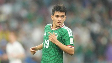 Sortudo! Gilberto Mora se formou no ensino médio após disputar a Copa do Mundo de 2026
