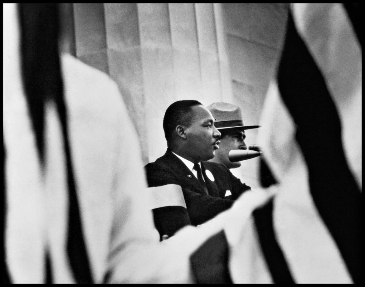 Voices in the Mirror homenageia o legado do fotógrafo pioneiro Gordon Parks – Colossal
