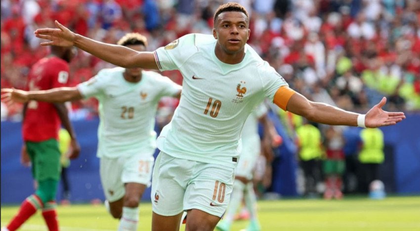 França se classifica para as semifinais, Mbappe-Dembele estraga as esperanças de Marrocos
