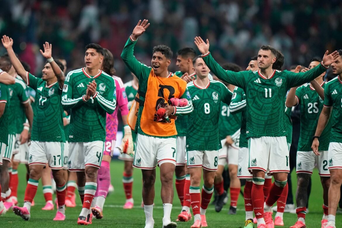 México encerra seca nas oitavas de final da Copa do Mundo e derrotou Equador