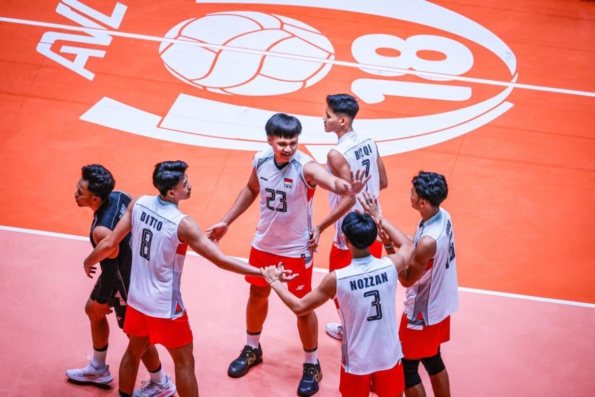 O técnico da seleção indonésia de vôlei sub-18 não está satisfeito, apesar de ter vencido o Bahrein por 3 a 0